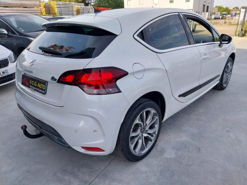 CITROEN DS4 2.0 HDi 165 Sport Chic