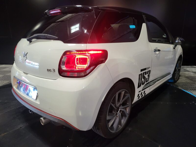 CITROEN DS3 1.6 e-HDi 92cv Emeraude Addict // RADAR-AR/BLUETOOTH/CLIMATISATION AUTOMATIQUE