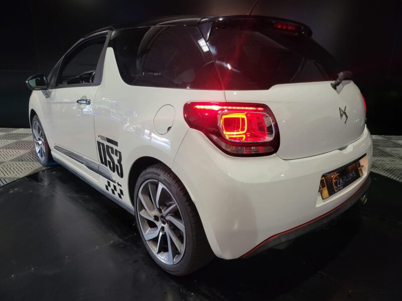 CITROEN DS3 1.6 e-HDi 92cv Emeraude Addict // RADAR-AR/BLUETOOTH/CLIMATISATION AUTOMATIQUE