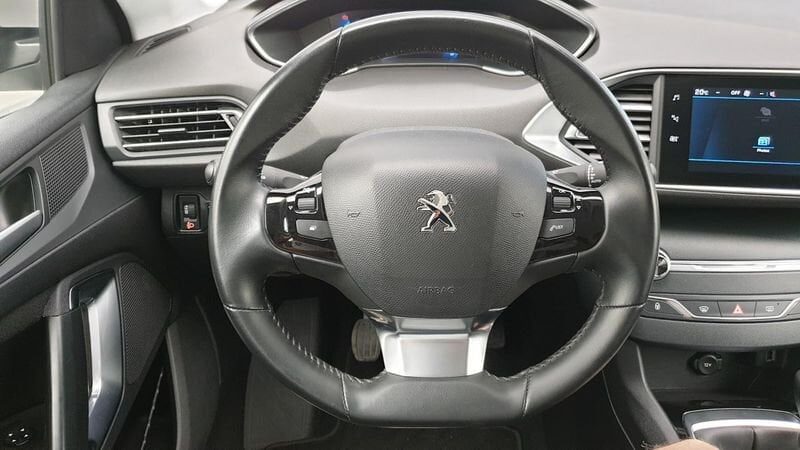 Peugeot 308 1.2 puretech 130 bvm6 active pack