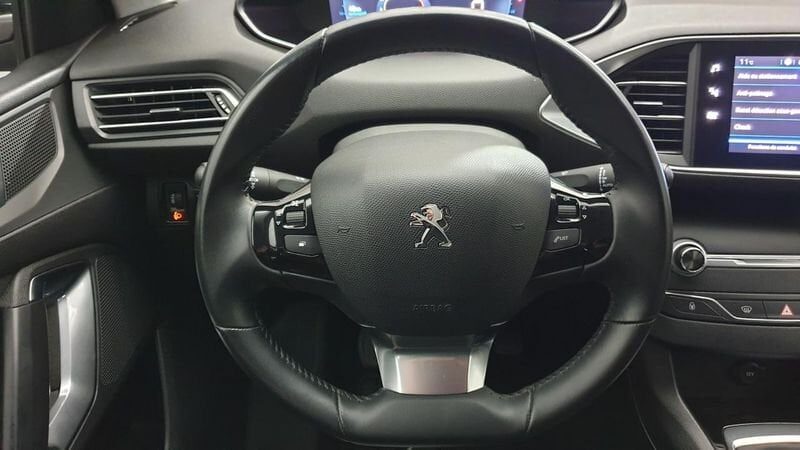 Peugeot 308 1.5 bluehdi 130cv bvm6 active pack + navi