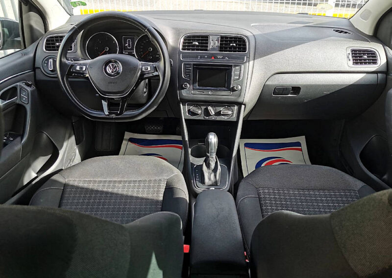 VOLKSWAGEN POLO V 2014 BlueMotion Technology Confortline business