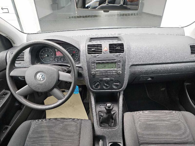 Volkswagen Golf 5 2004