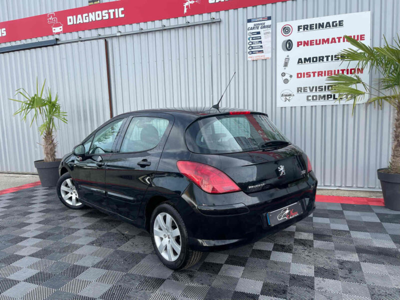 PEUGEOT 308 I 2009