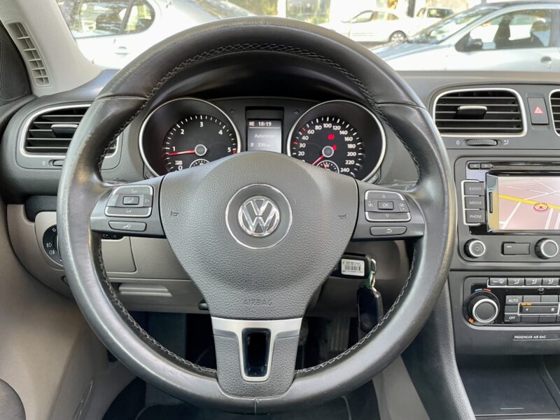 VOLKSWAGEN GOLF VI 2011