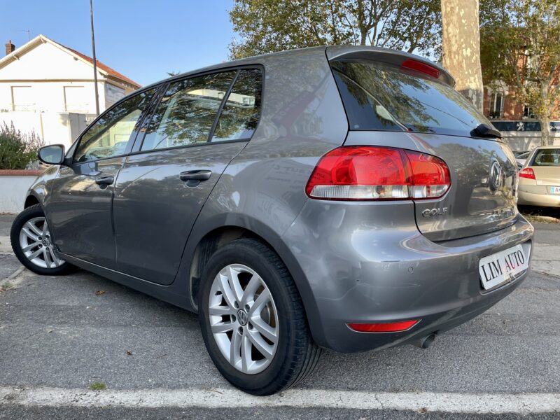 VOLKSWAGEN GOLF VI 2011