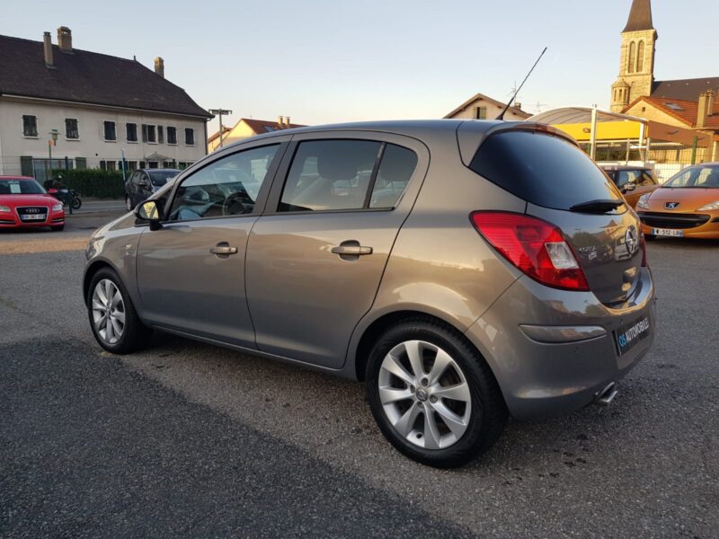 OPEL CORSA IV 1.2i 69CV EDITION 