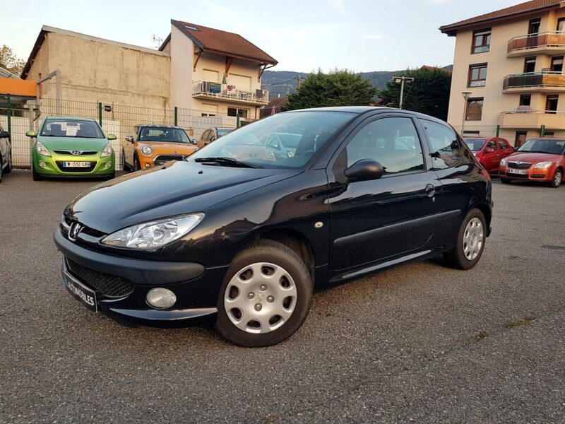 PEUGEOT 206 1.4i 75CV TRENDY