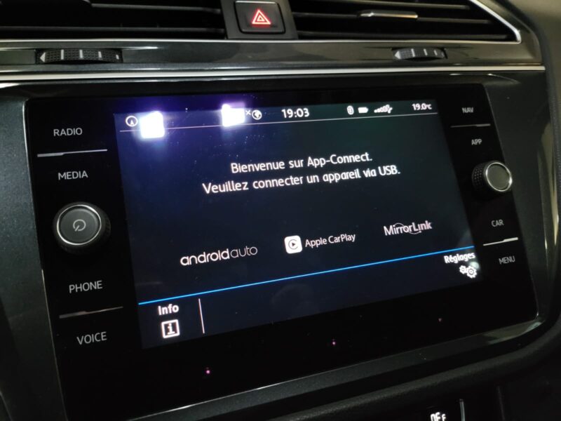 VOLKSWAGEN TIGUAN 2.0 TDI 150cv Confortline DSG7 // APPLE CARPLAY/CAMERA DE RECUL/ANDROID AUTO