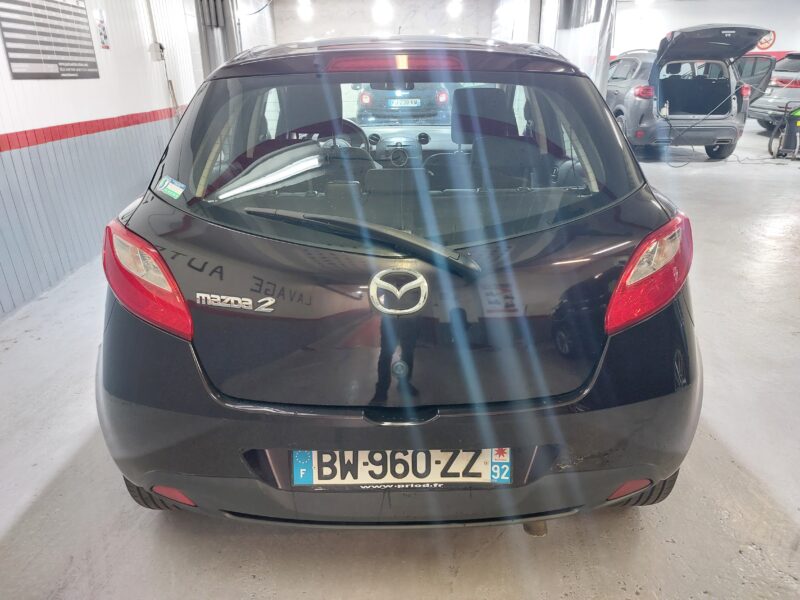 MAZDA 2 II 1.4 68 ELEGANCE