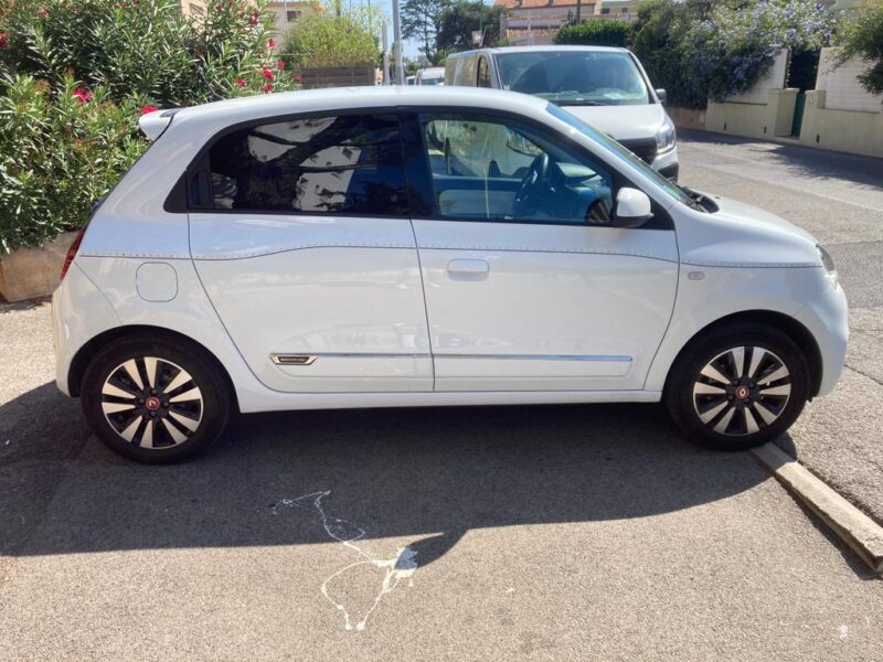 RENAULT TWINGO 0.9 TCE 95 CH SIGNATURE 2020