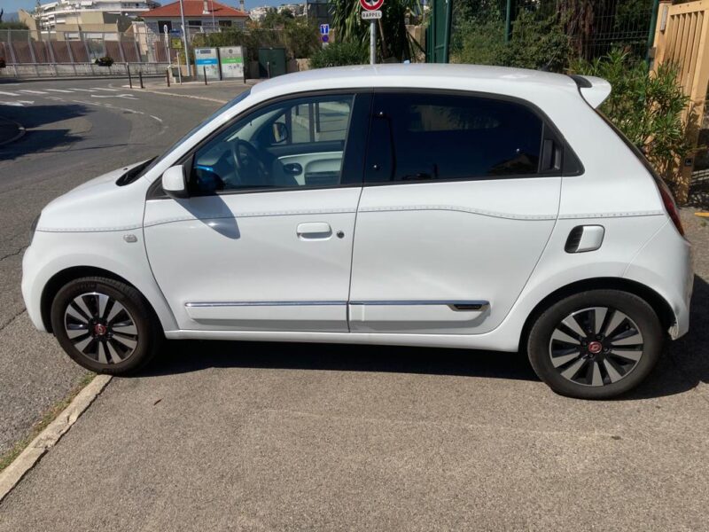 RENAULT TWINGO 0.9 TCE 95 CH SIGNATURE 2020