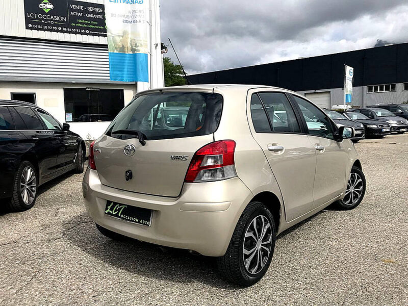 YARIS II - boite automatique - 1.3 VVT-i 100cv CONFORT PACK - GARANTIE 6 MOIS