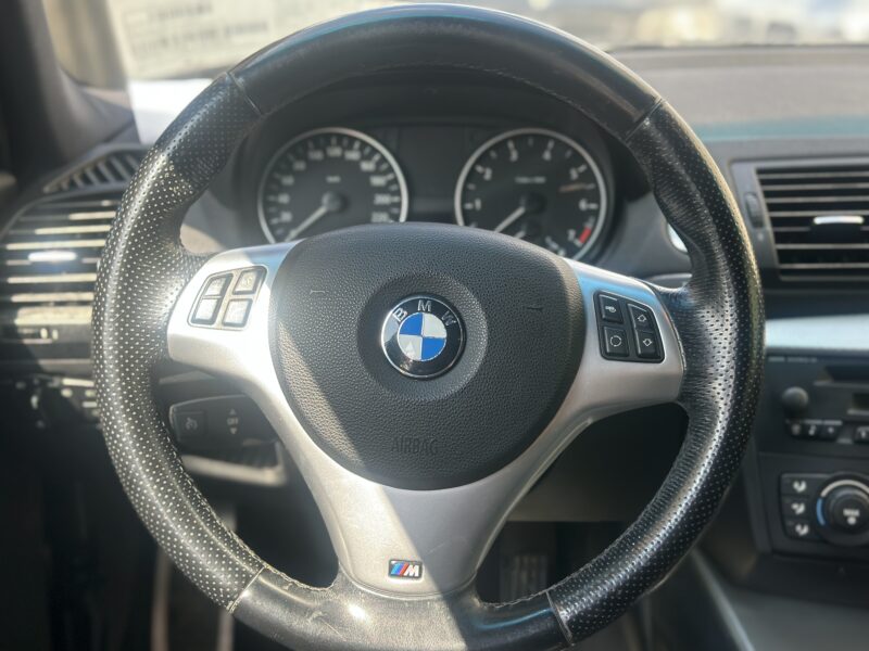 BMW SERIE 1 120i PACK M BOITE AUTOMATIQUE PAYEZ EN 4X !