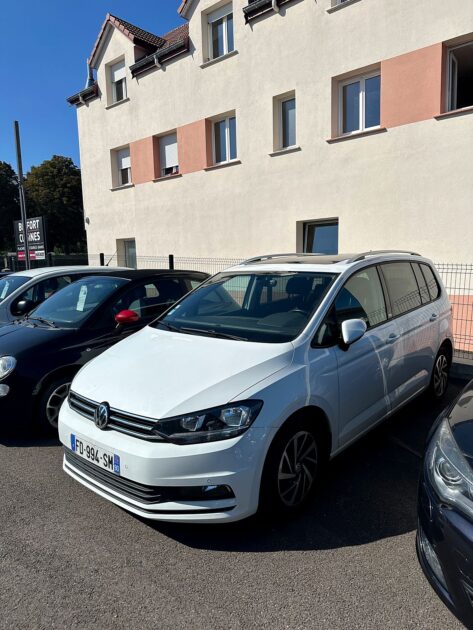 VOLKSWAGEN TOURAN 