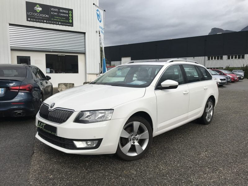 OCTAVIA COMBI - 2.0 TDi 4x4 150cv BUSINESS - GARANTIE 6 MOIS