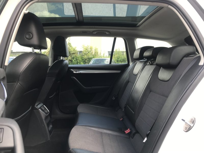 OCTAVIA COMBI - 2.0 TDi 4x4 150cv BUSINESS - GARANTIE 6 MOIS