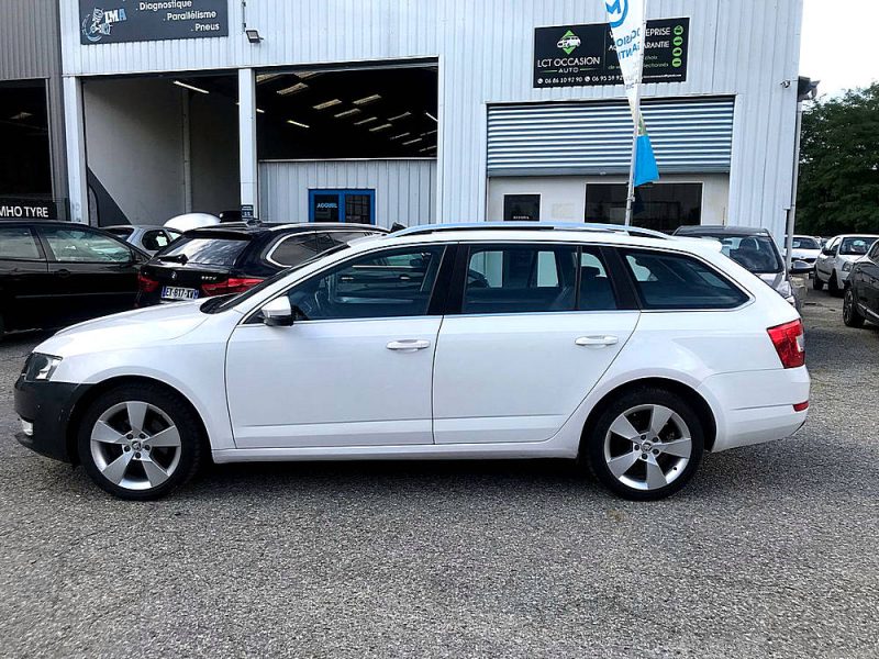 OCTAVIA COMBI - 2.0 TDi 4x4 150cv BUSINESS - GARANTIE 6 MOIS