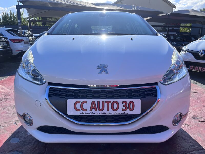 PEUGEOT 208 2013