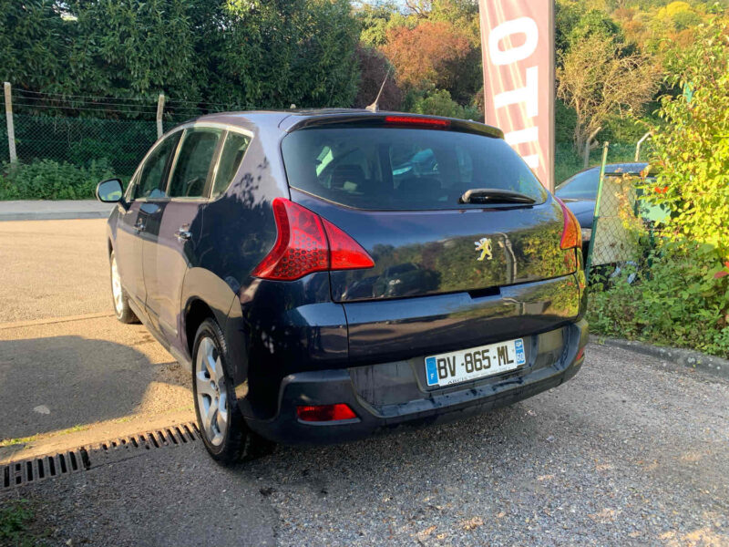 PEUGEOT 3008 1.6HDI 112CV