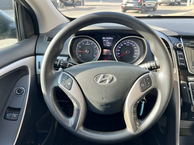 HYUNDAI I30 1,4L Evidence  2012