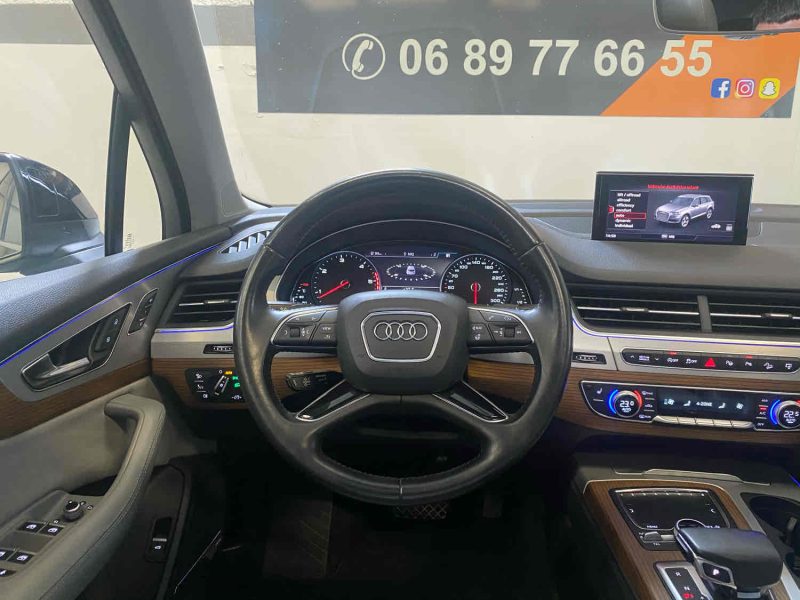 AUDI Q7 2015