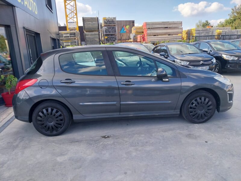 PEUGEOT 308 I 1.6 HDi 92 Business