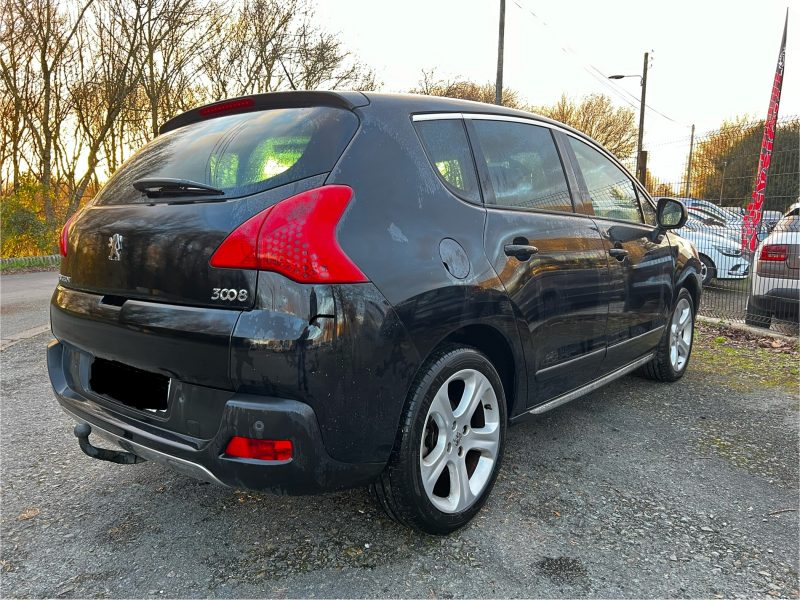 PEUGEOT 3008 Monospace 2011