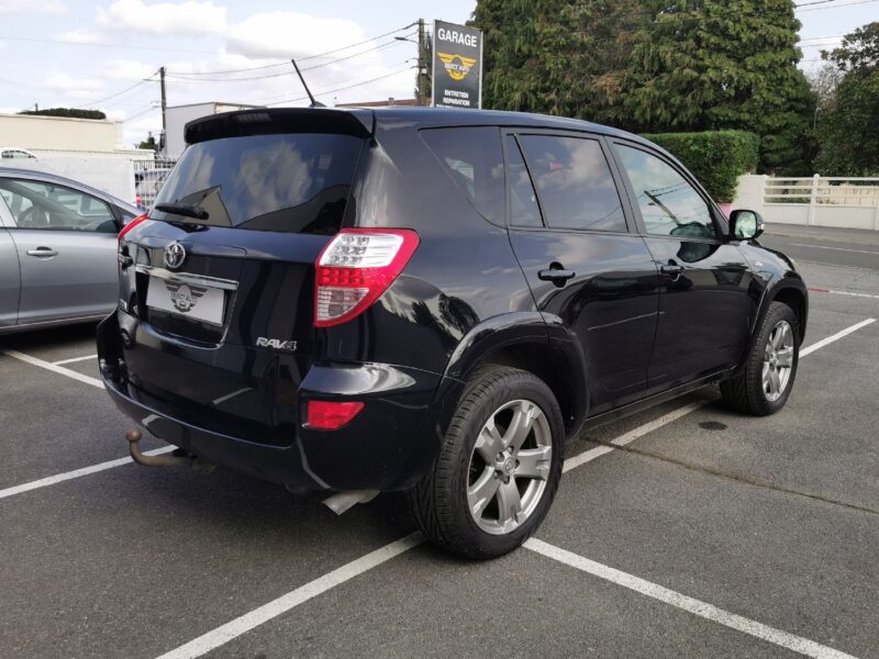  Toyota RAV4 III 150 D-CAT Clean Power 4WD BVA