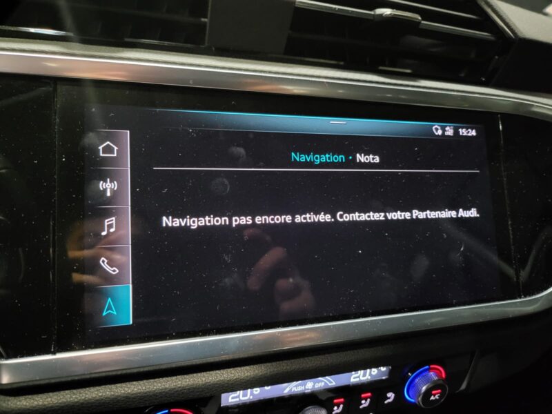 AUDI Q3 1.5 TFSi 150cv Business Line S-Tronic / APPLE CARPLAY/HAYON ELECTRIQUE/DETECTION ANGLES MORT