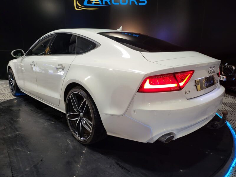 AUDI A7 SPORTBACK 3.0 V6 TDI 245cv Avus S-Tronic // TOIT OUVRANT/SIEGES CHAUFFANT/CAMERA DE RECUL