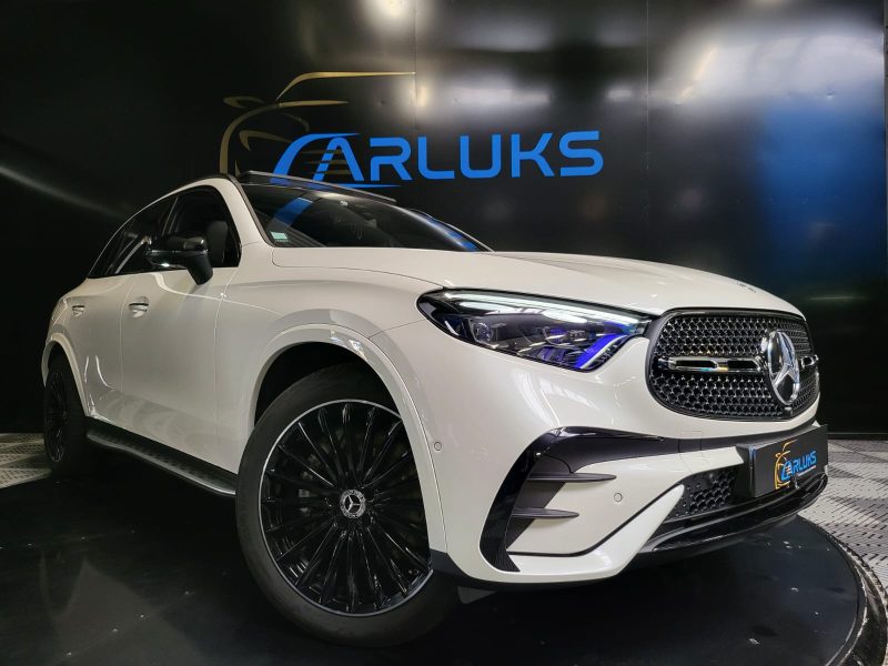 MERCEDES GLC MERCEDES GLC 220d 4MATIC AMG LINE 197cv / GARANTIE MERCEDES / TOIT OUVRANT / CAMERA 360