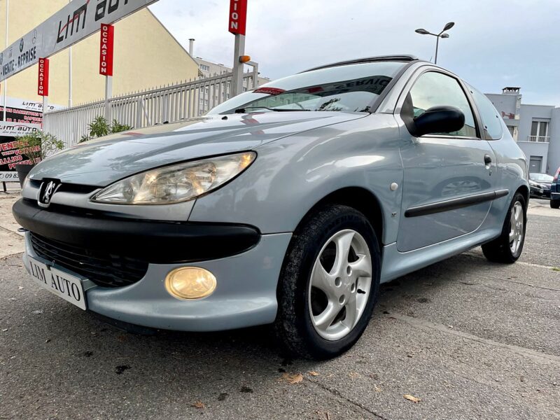 PEUGEOT 206 2002