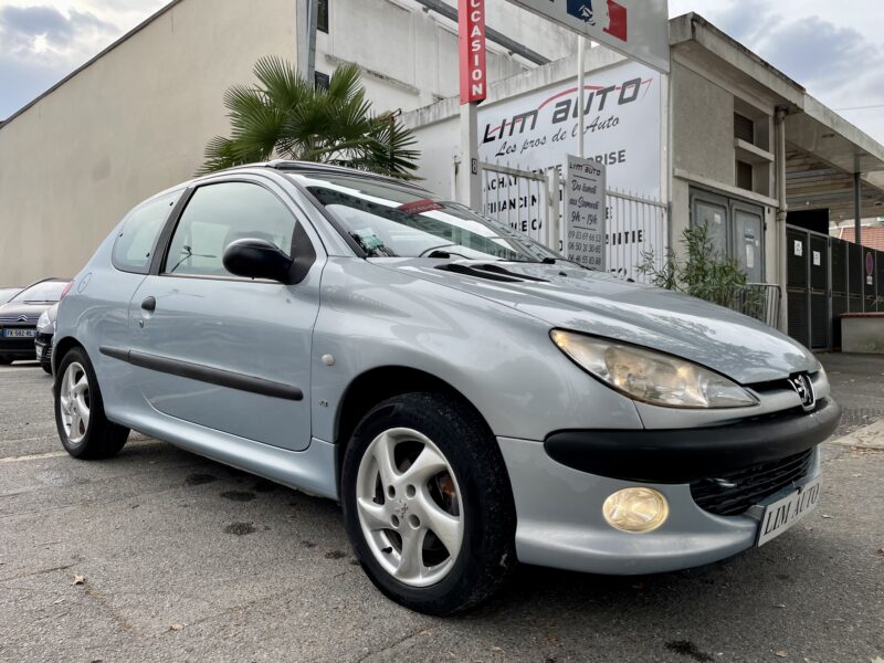 PEUGEOT 206 2002