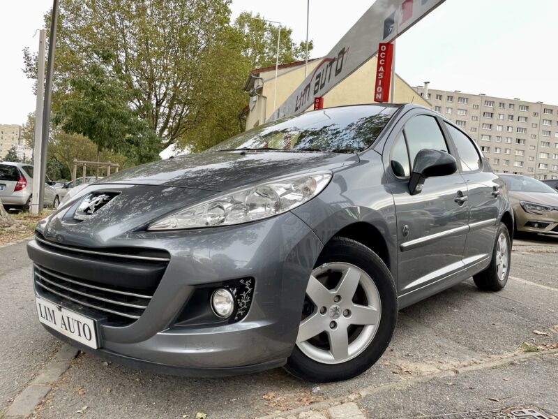 PEUGEOT 207 2010