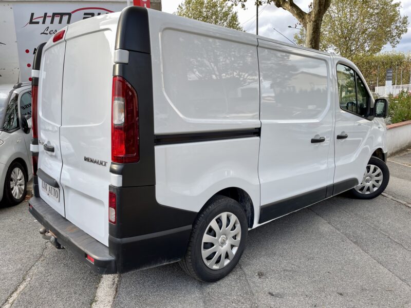 RENAULT TRAFIC 2019