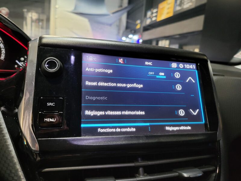 PEUGEOT 2008 1.2 PureTech 110cv GT Line 1ère Main / APPLE CARPLAY/ANDROID AUTO/RADAR-AR