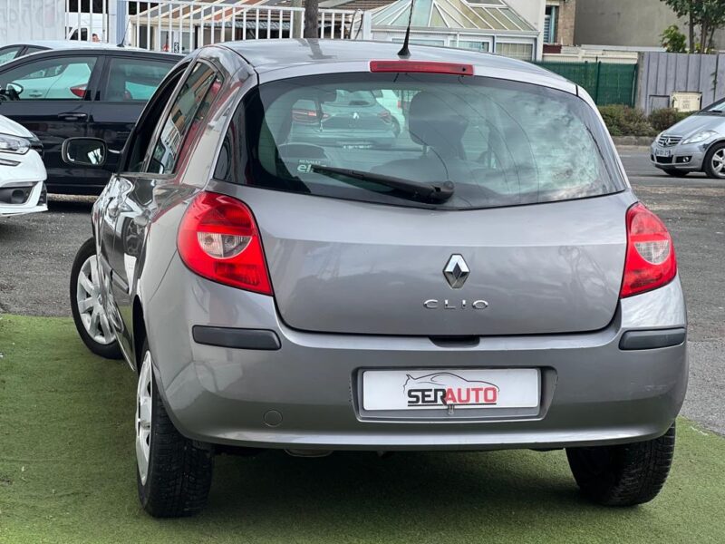 RENAULT CLIO III 2009