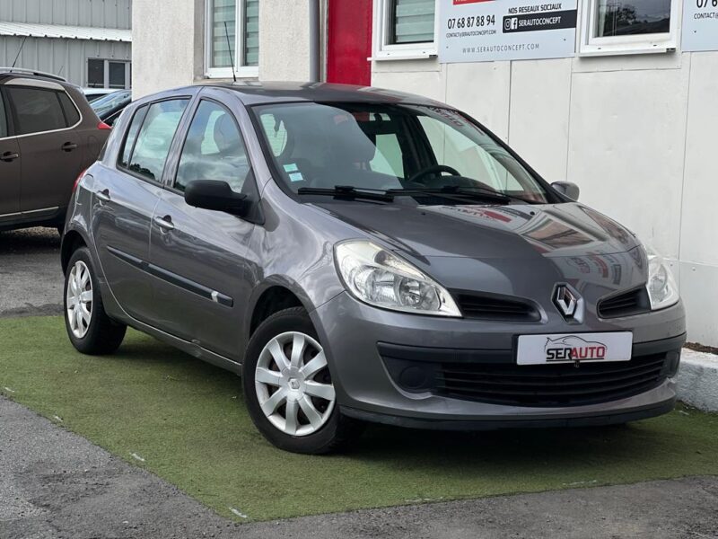 RENAULT CLIO III 2009