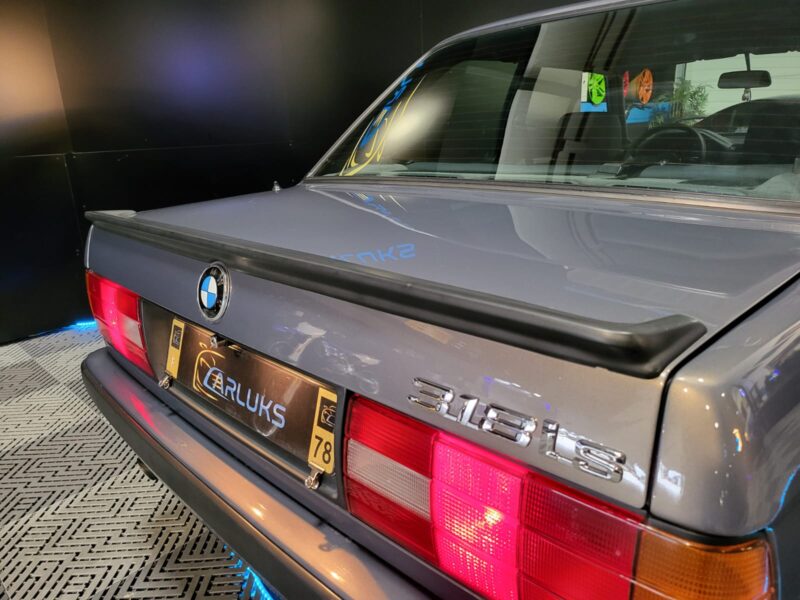 BMW SERIE 3 E30 318i.s Coupé 136cv // VITRES ELECTRIQUE/RADIO, MP3, BT/ETAT IRREPROCHABLE