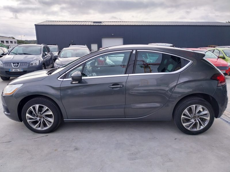 CITROEN DS4 1.6 HDi 110 so chic