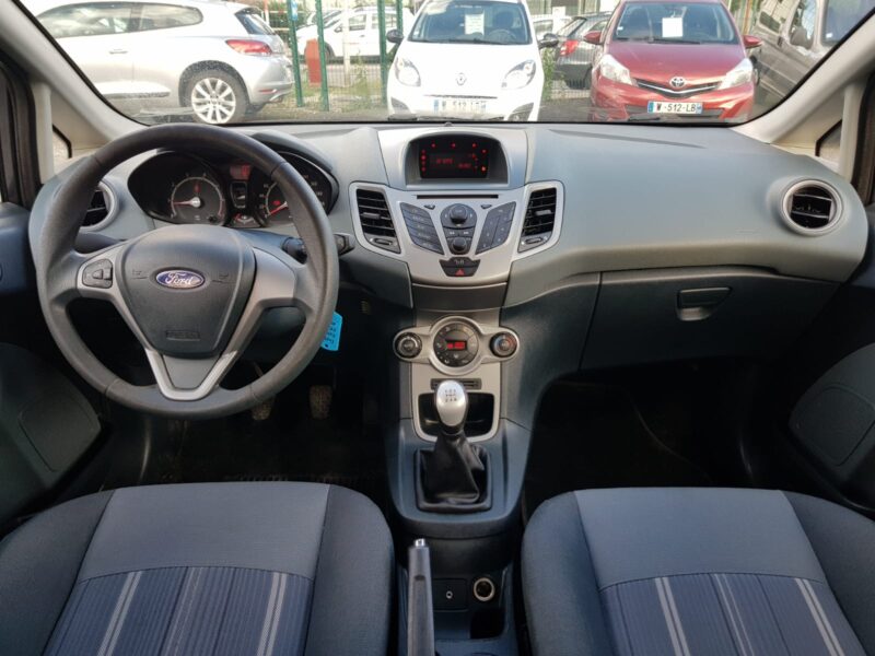 FORD  FIESTA V 1.25i 82CV TREND