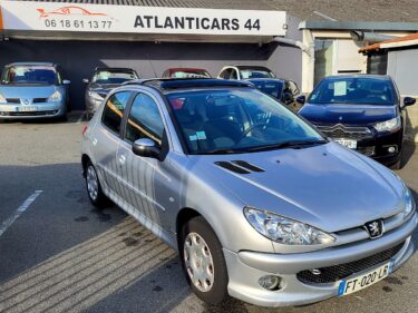 PEUGEOT 206 5 portes 2004