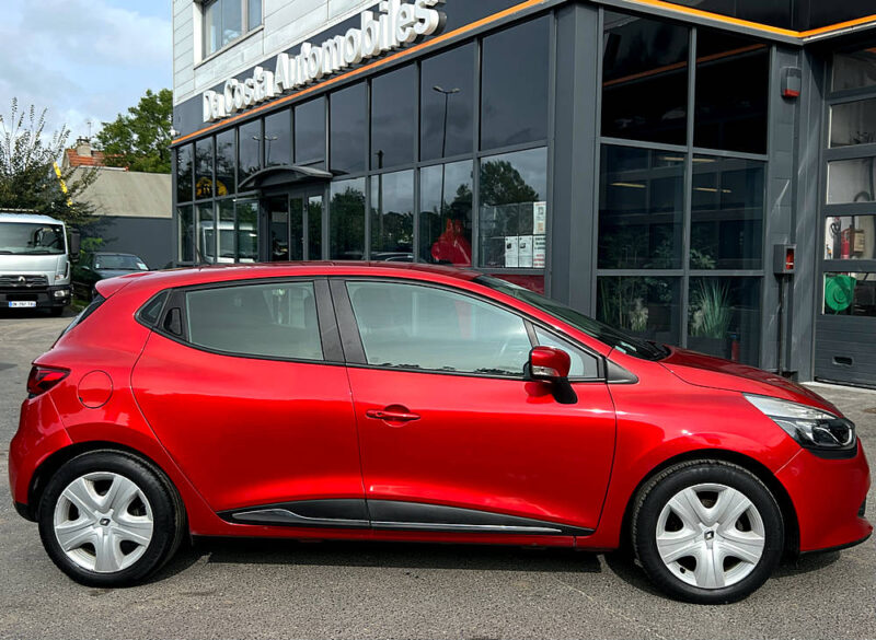 RENAULT CLIO 4 IV 0.9 TCE 90 Cv 1ERE MAIN 22 100 Kms / ECRAN GPS BLUETOOTH REGULATEUR - Garantie1an