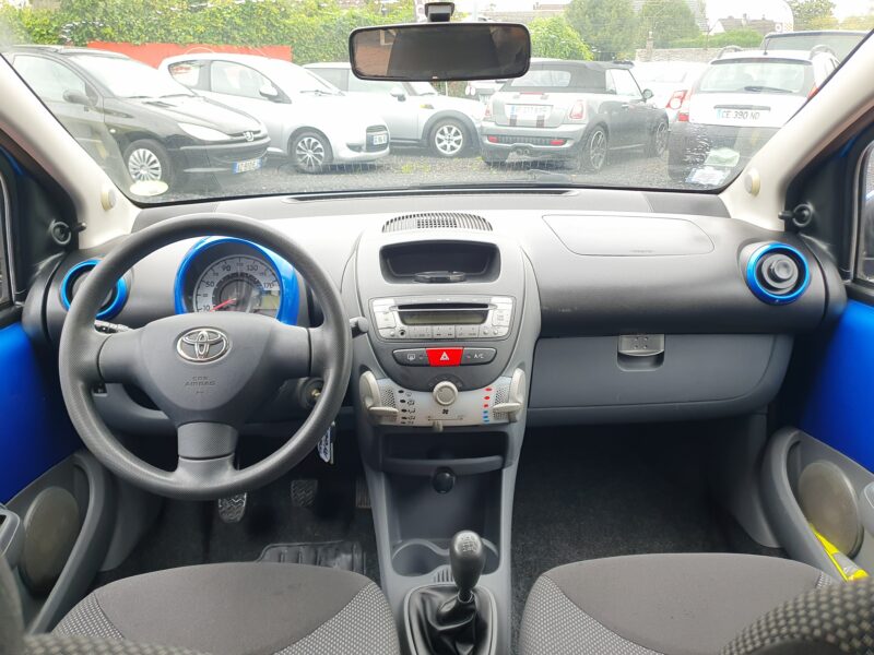 TOYOTA AYGO 2009