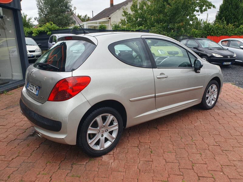 PEUGEOT 207 2006