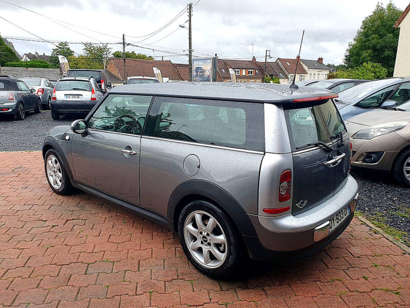 MINI MINI CLUBMAN 2011