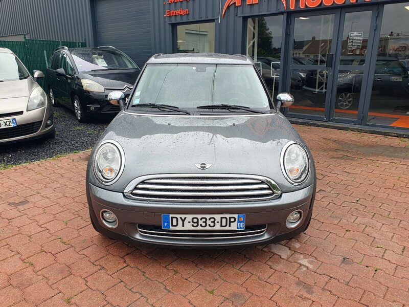 MINI MINI CLUBMAN 2011