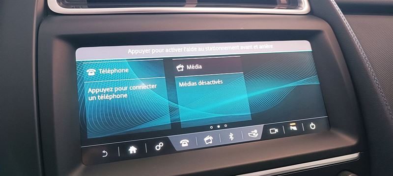 JAGUAR E-PACE 2.0 Td4 150cv 32163KM! avec camera, Carplay/AndroidConnect, régulateur...