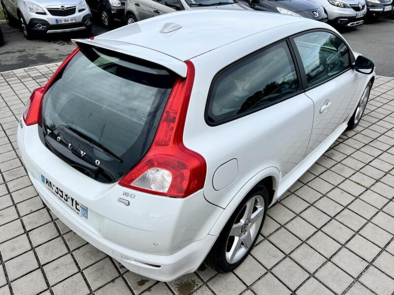 VOLVO C30 1.6 D 110CH R-DESIGN